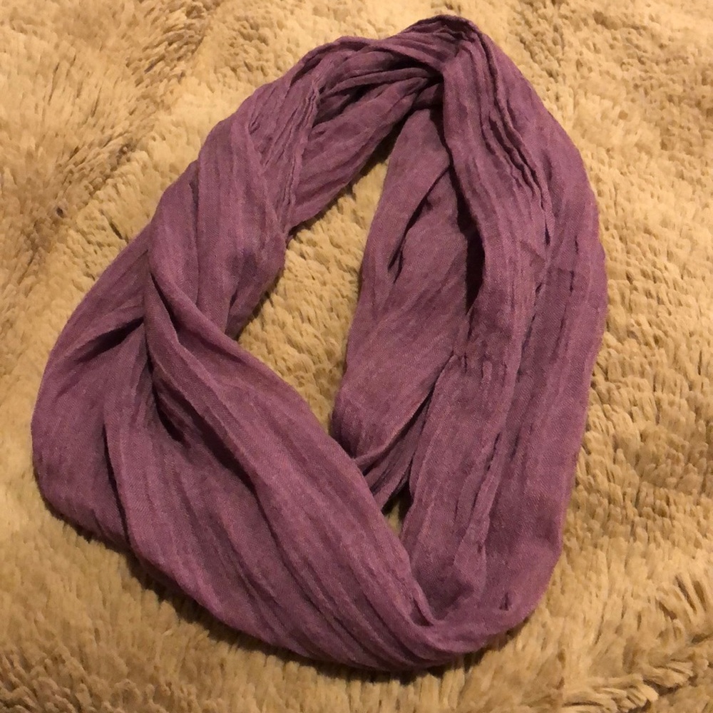 Simply Noelle Infinity Scarf